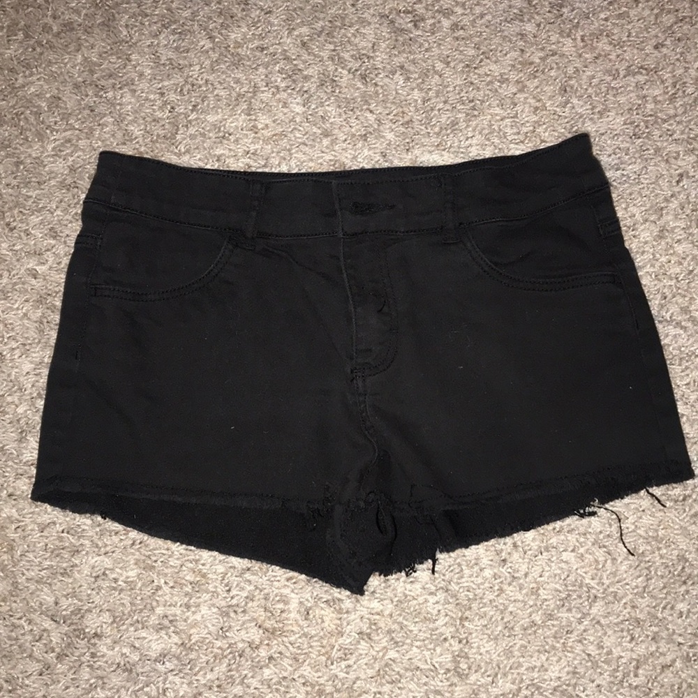H&M black fray shorts